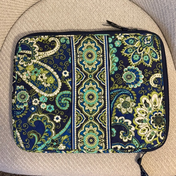 Vera Bradley Handbags - Vera Bradley Laptop Sleeve